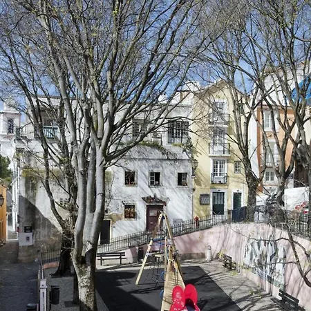 Lovely Spot In Alfama * Lissabon